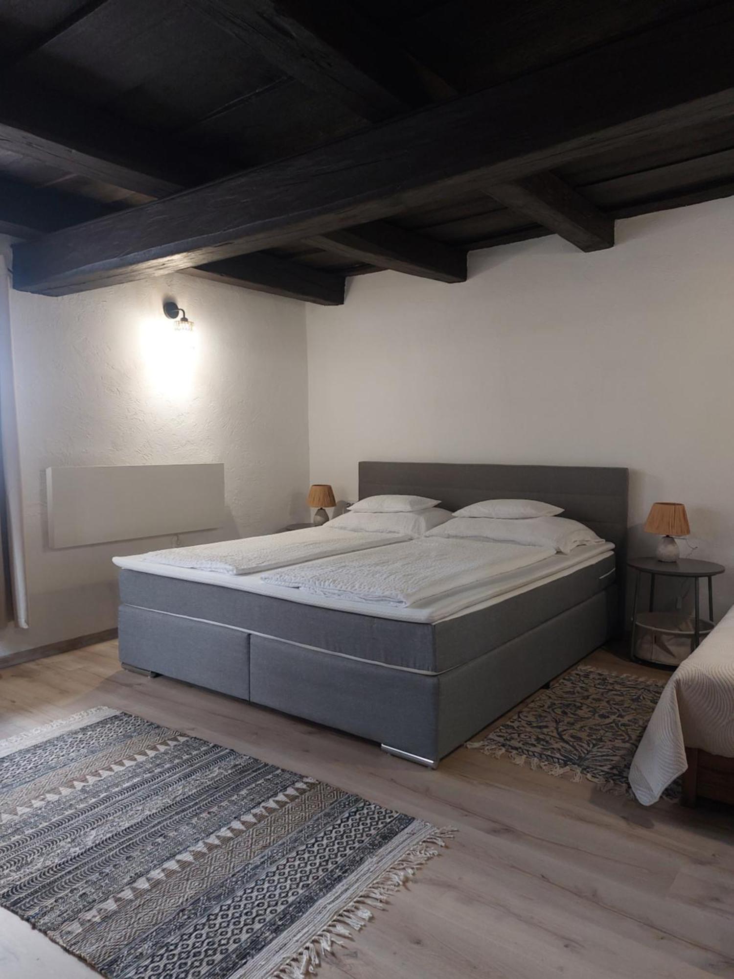 Babamuzeum Apartman Тихань Экстерьер фото